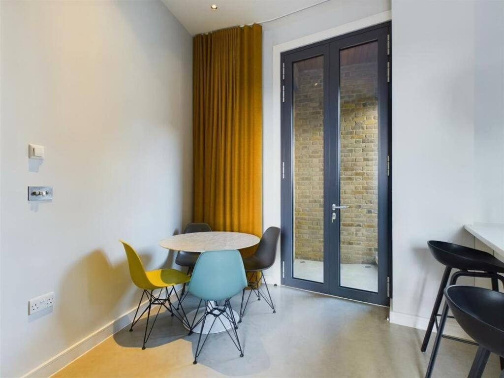 Apartamento Designer Flat In The Heart Of Bridge Londres
